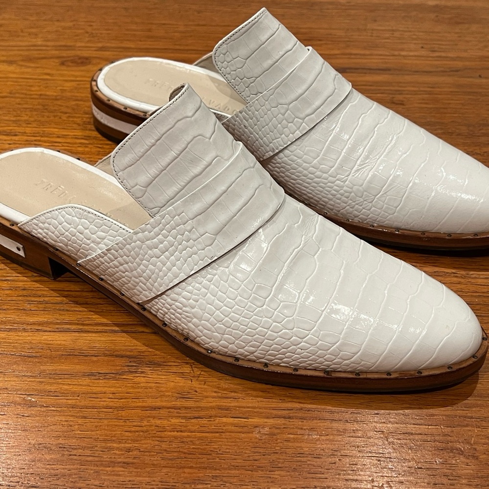 Freda Salvador White Leather Mules Size 10.5
